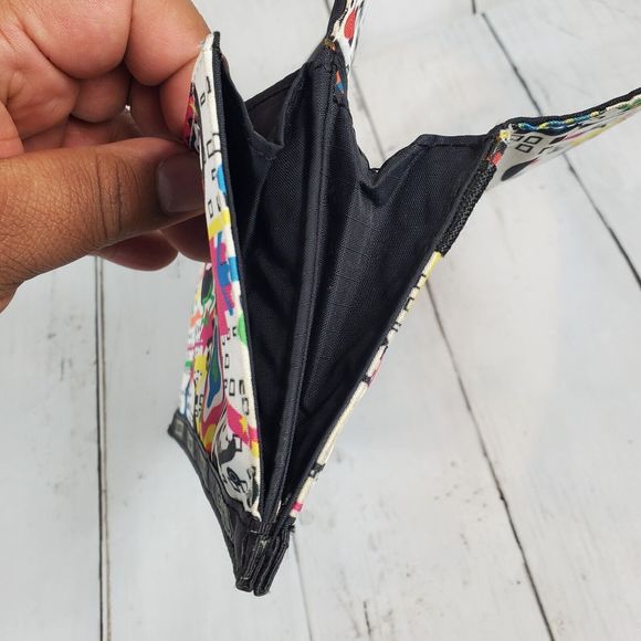 LeSportSac White Skateboard Long Flap Wallet Slim Multi Compartment Colorful GUC - Picture 11 of 16